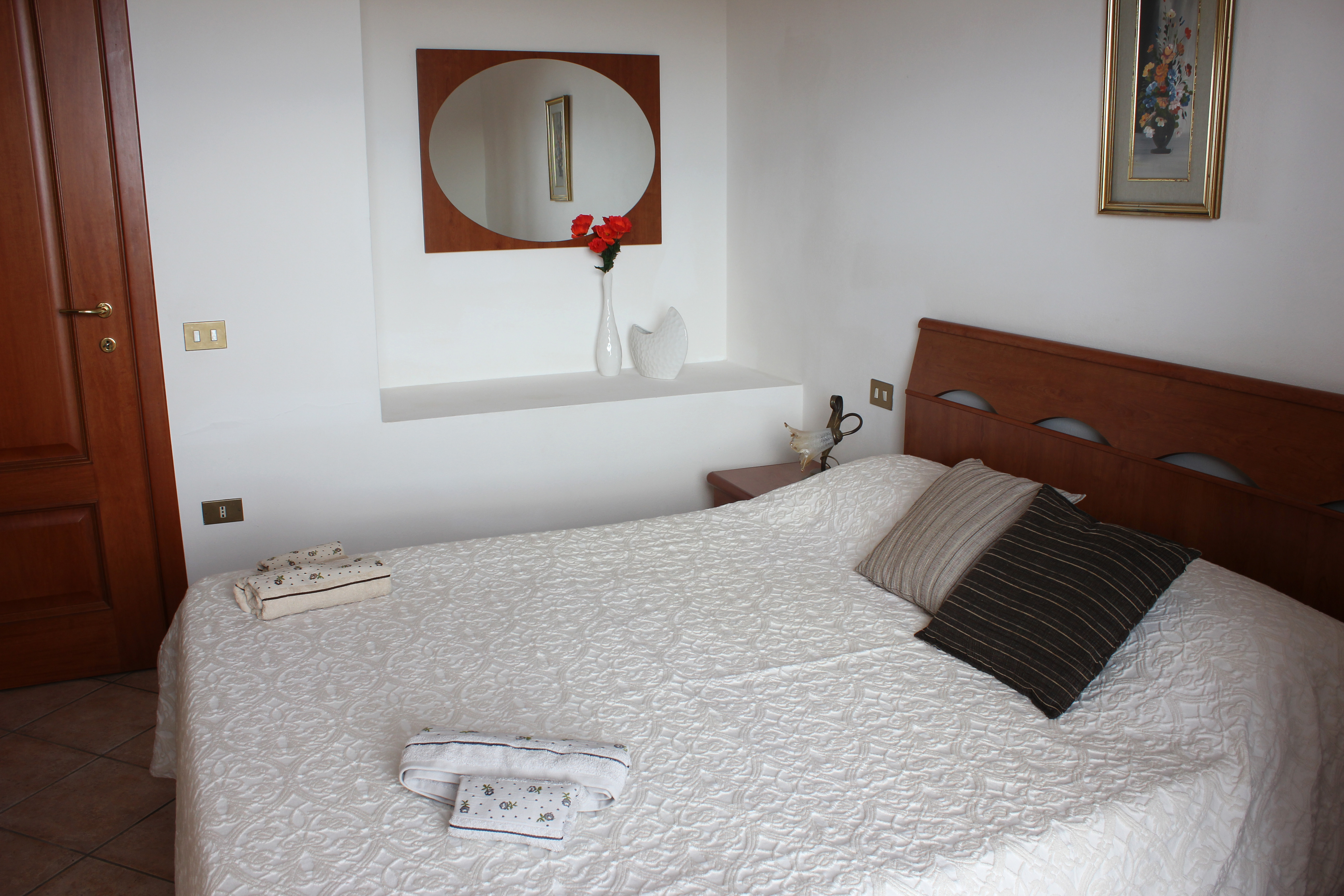 Gallery view 4